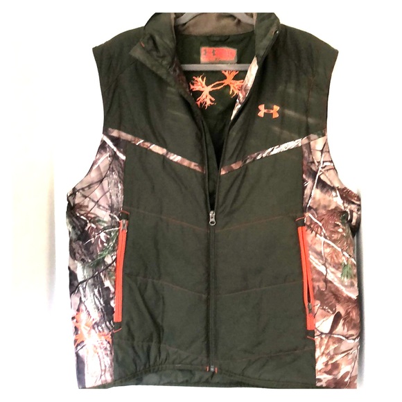 Under Armour Men Green Camouflage Vest 